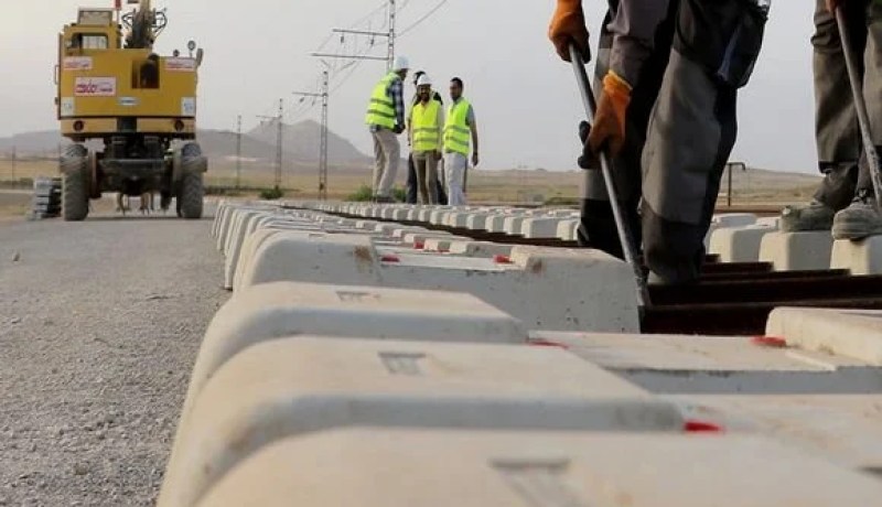 أوامر رئاسية بتسريع أشغال السكة الحديدية المنجمية بين بلاد الحدبة ووادي الكبريت وميناء عنابة