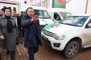 الشلف..قافلة تضامنية لفائدة العائلات المتضررة من التقلبات الجوية