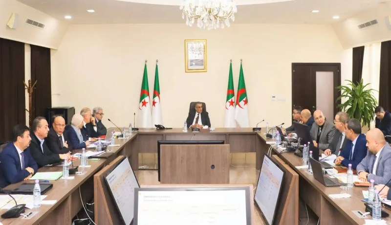 الخط المنجمي الشرقي.. جلاوي يؤكد على ضرورة حلحلة العراقيل الميدانية