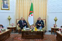 الوزير الأول يحل في قسنطينة للإشراف على مراسم الاحتفالية بجائزة رئيس الجمهورية لأحسن مصدر