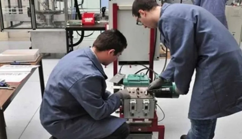 إدماج 25 متخرجا من التكوين المهني بمؤسسة كوندور