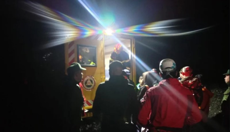 إنقاذ شخصين محصورين في مرتفع جبلي ببسكرة