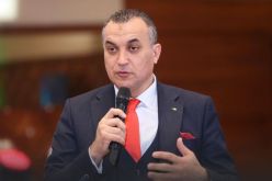 وزير البريد يدعو إلى تطوير منظومة الإتصالات الفضائية العربية