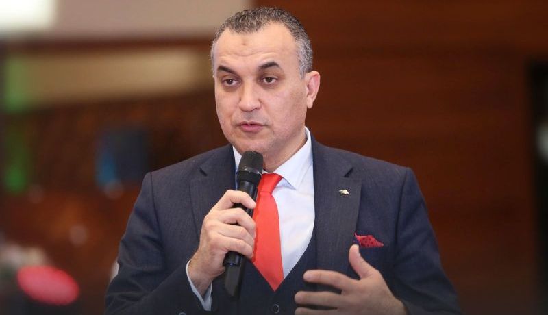 وزير البريد يدعو إلى تطوير منظومة الإتصالات الفضائية العربية