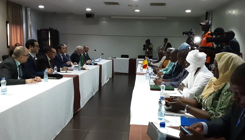 عرقاب يتحادث بأنجامينا مع وزيرة البترول والمناجم والجيولوجيا في تشاد.. هذا ما تم الاتفاق عليه