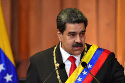 بعد الهجمات الأمريكية على فنزويلا.. اعتقال الرئيس مادورو وزوجته