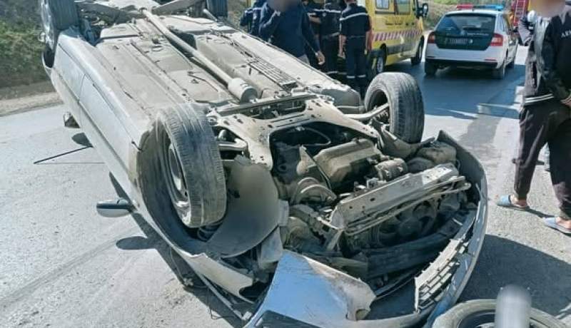 البيض.. 7 جرحى في انحراف وانقلاب سيارة بالرقاصة 