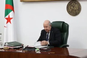 رئيس الجمهورية يترأس اجتماعا لمجلس الوزراء