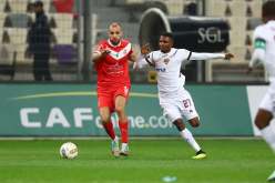 الحكم يحرم بلوزداد من تقدم مريح في الشوط الأول أمام ستيلينبوش