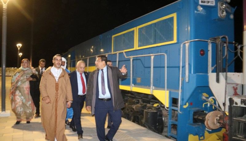 بوطبيق يزور محطة القطار بتندوف ويشيد بمشروع القرن غارا جبيلات 