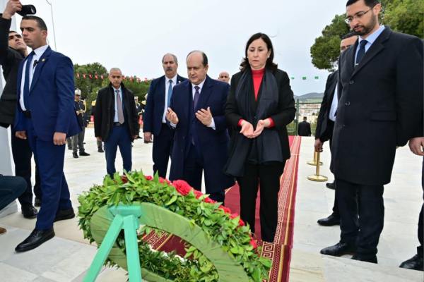 الوزير الأول يزور النصب التذكاري المخلد لأحداث ساقية سيدي