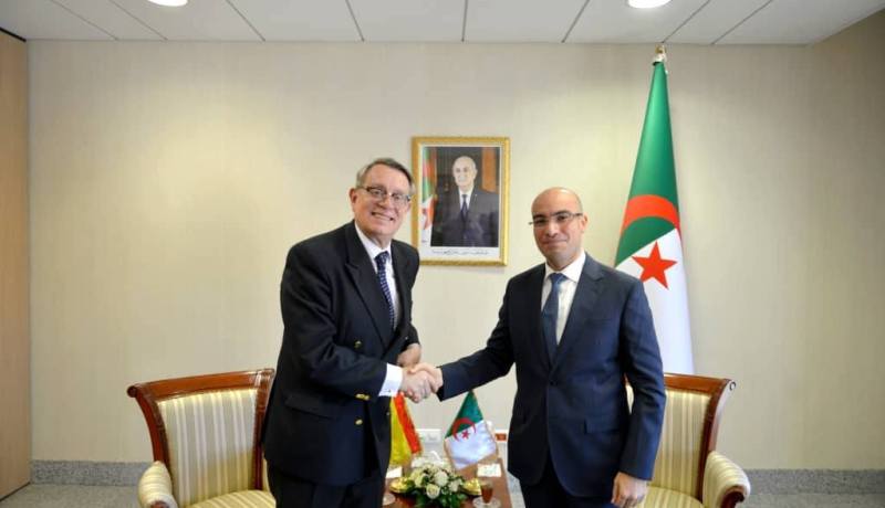 شايب يستقبل سفير إسبانيا بالجزائر
