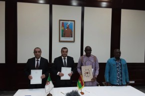 التوقيع على محضر مباحثات بين الجزائر وبوركينافاسو في مجالات المحروقات والطاقة والمناجم والتكوين
