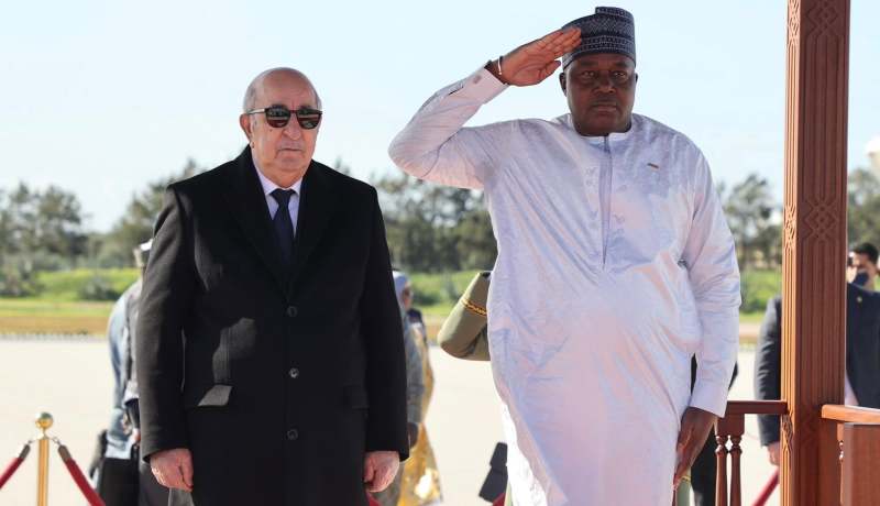 رئيس جمهورية النيجر يزور مقام الشهيد