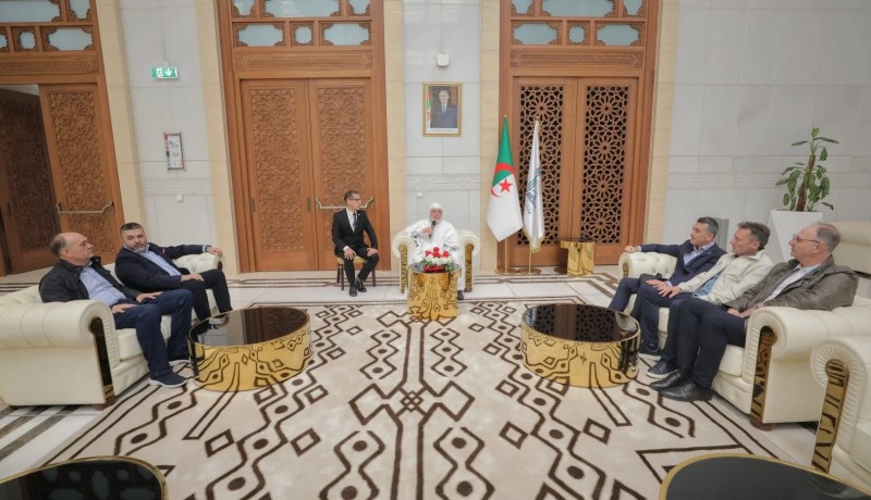 عميد جامع الجزائر يستقبل وفداً من جمهورية البوسنة والهرسك