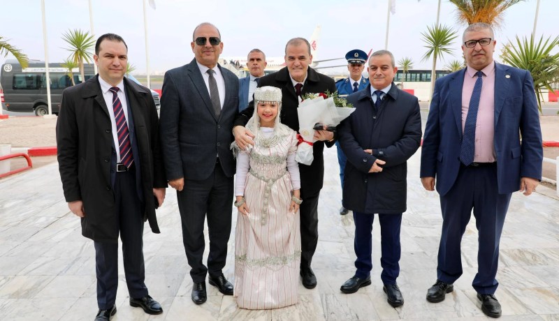 رزيق في مستغانم لافتتاح معرض الألبسة والصناعات النسيجية