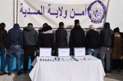 المدية.. الإطاحة بعصابة أحياء من 10 أشخاص بينهم امرأة وحجز أسلحة بيضاء