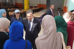 بداري يقوم بزيارة فجائية للإقامات الجامعية بالجزائر شرق