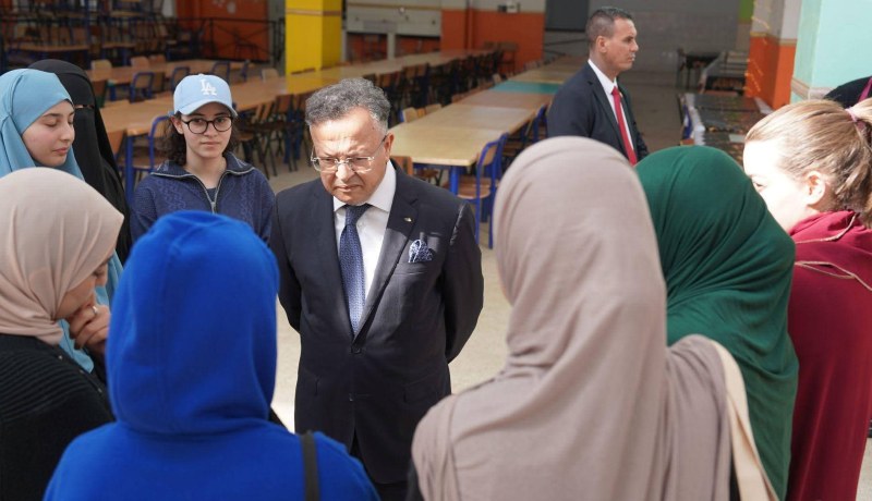 بداري يقوم بزيارة فجائية للإقامات الجامعية بالجزائر شرق