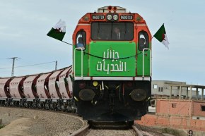 المدير العام للاتحاد الدولي للسكك الحديدية يشيد بمشروع بشار–تندوف–غارا جبيلات