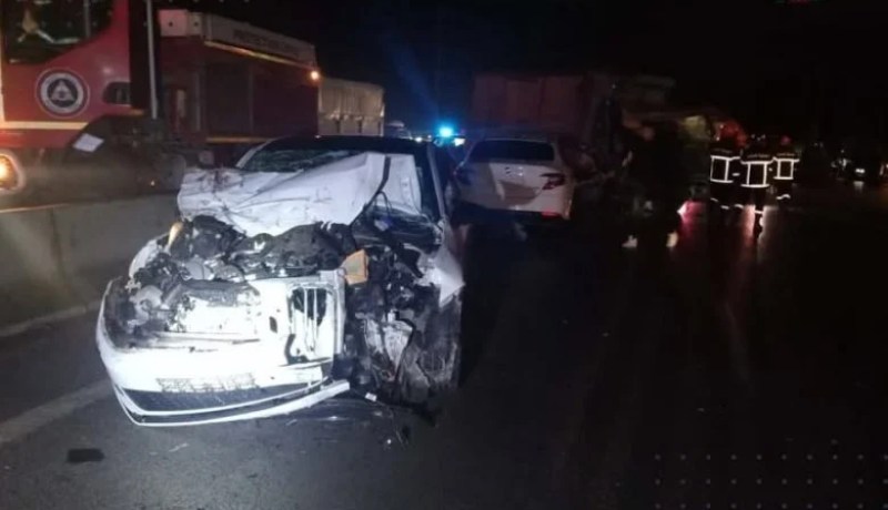 غليزان.. 5 جرحى في اصطدام تسلسلي بين 3 مركبات بمازونة 