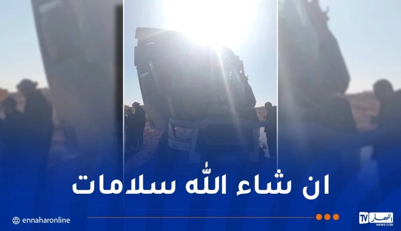 11 جريحًا في حادث اصطدام بين حافلة وشاحنة ببشار