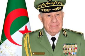 الفريق أول السعيد شنقريحة يهنئ مستخدمي الجيش بحلول شهر رمضان