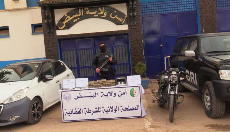 البيض.. حجز أزيد من 18 كلغ من الكيف وتوقيف شخصين