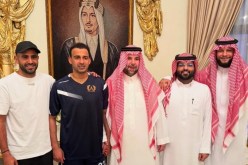 بالفيديو.. محرز يخطف الأضواء في دورة رمضانية بالسعودية