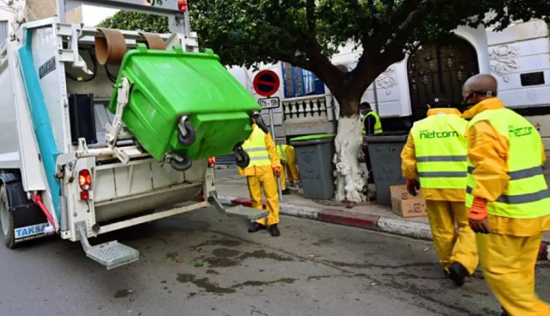 تسخير 4500 عامل و390 شاحنة لرفع النفايات وتنظيف الفضاءات العمومية بالعاصمة 