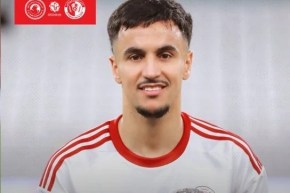 آدم أوناس ينال جائزة أفضل لاعب عن آدائه ضد العربي