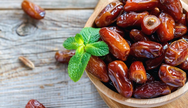 من السنة النبوية.. الإفطار على التمر