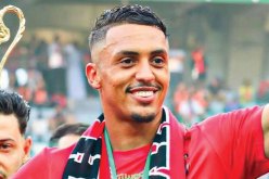 اتحاد العاصمة يستعيد مدافعه السابق عزي