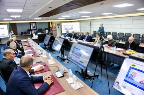 نفطال تجتمع مع نقابات الناقلين بسيارات الأجرة..هذا ما تم الاتفاق عليه