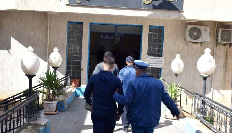 الشلف.. توقيف 10 أشخاص استغلوا الطريق العام “باركينغ” غير شرعي