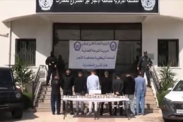 تفكيك شبكة مخدرات وحجز أزيد من 55 كلغ “زطلة” قادمة من المغرب عشية العيد