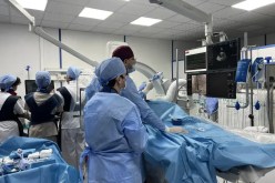 مستشفى وهران: إجراء أول عمليتين لعلاج الصمام ثلاثي الشرفات باستخدام تقنية “تري كليب”