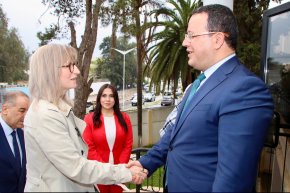 بودن يستقبل سفيرة كندا لدى الجزائر