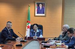 لقاء تنسيقي بين وزارة التجارة ووكالة ترقية الاستثمار حول توجيه الاستثمارات