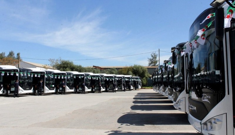 “إيتوزا” تتسلّم 100 حافلة جديدة إضافة إلى حافلتين كهربائيتين
