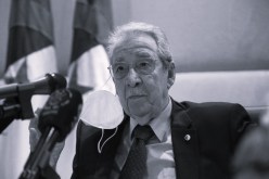 وزير الاتصال يعزي في وفاة الديبلوماسي نور الدين جودي