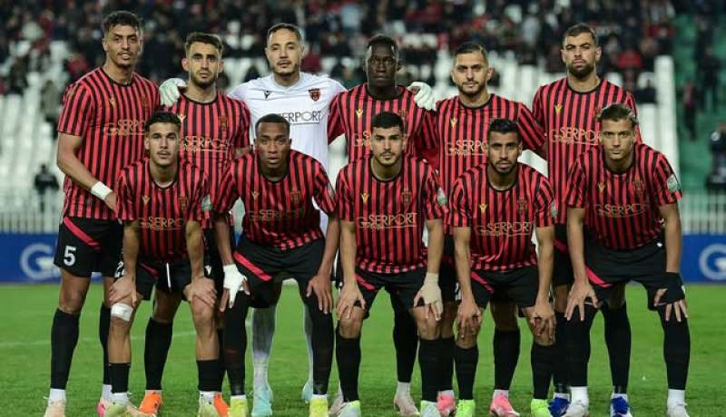 مدرب إتحاد الجزائر يعلن عن التشكيلة الأساسية لمواجهة مانييما يونيون