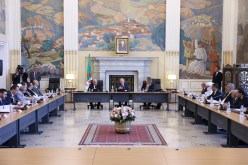 ناصري يشرف على تنصيب اللجنة المشتركة استعدادًا للتصويت على التعديل الدستوري