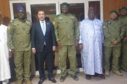 سعيود يبحث مع نظيره النيجري تعزيز التعاون في مجالي الداخلية والنقل