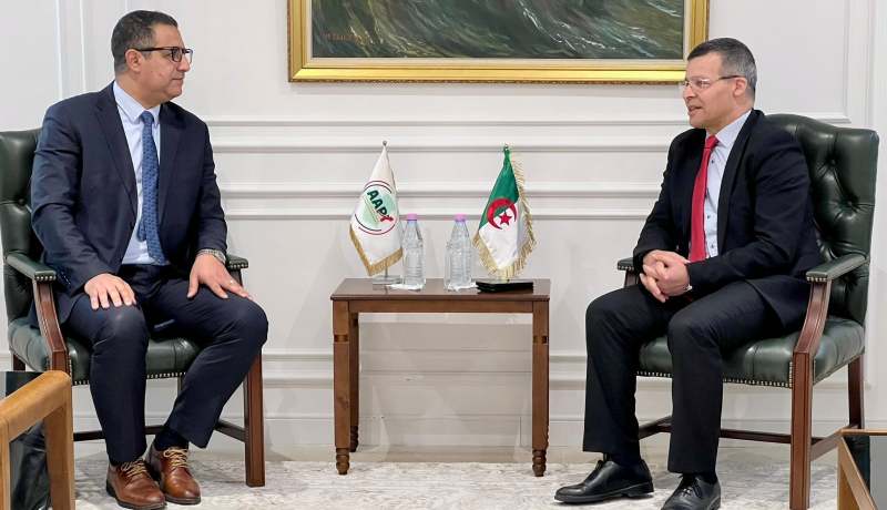 وكالة ترقية الاستثمار تتابع مشروع تثمين خام الحديد بغار جبيلات