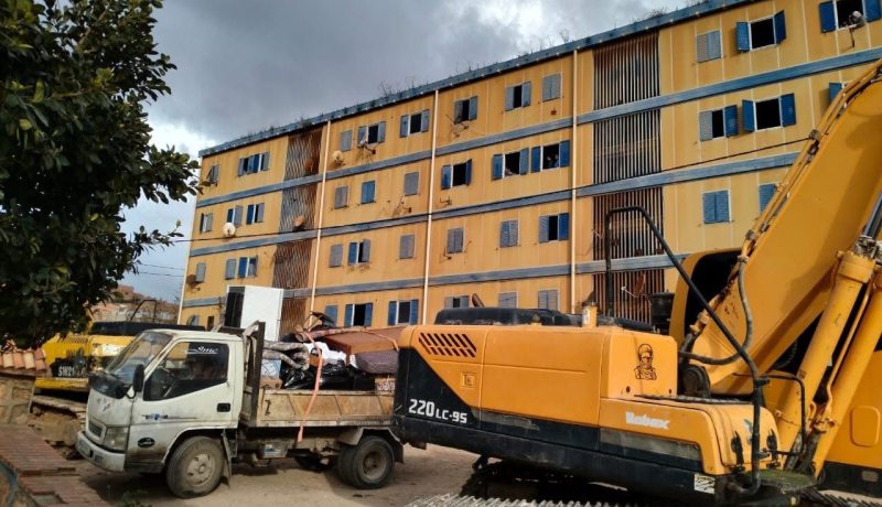 وهران..ترحيل 18 عائلة قاطنة بعمارات “الأميونت”