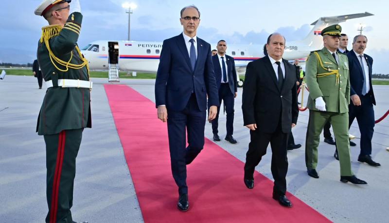 رئيس وزراء جمهورية صربيا يحل بالجزائر في زيارة عمل
