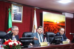 تحضيرا لحملة الحصاد والدرس.. وزير الفلاحة يترأس لقاءً وطنياً