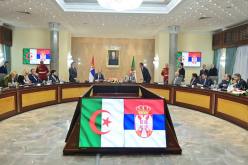 الوزير الأول يشرف رفقة نظيره الصربي على توقيع عدة اتفاقيات تعاون