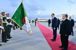 رئيس وزراء صربيا يضع اكليلا من الزهور في مقام الشهيد بالعاصمة